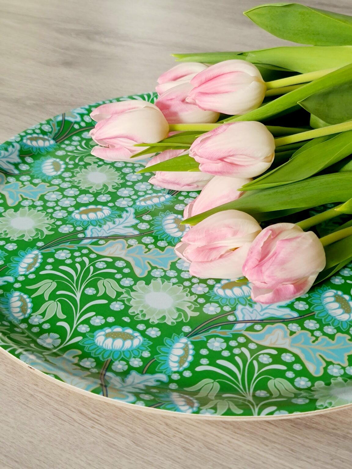 Springtime bloom tray
